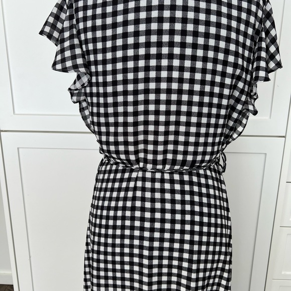Black and White Wrap Dress, Sz M - Picture 8 of 10